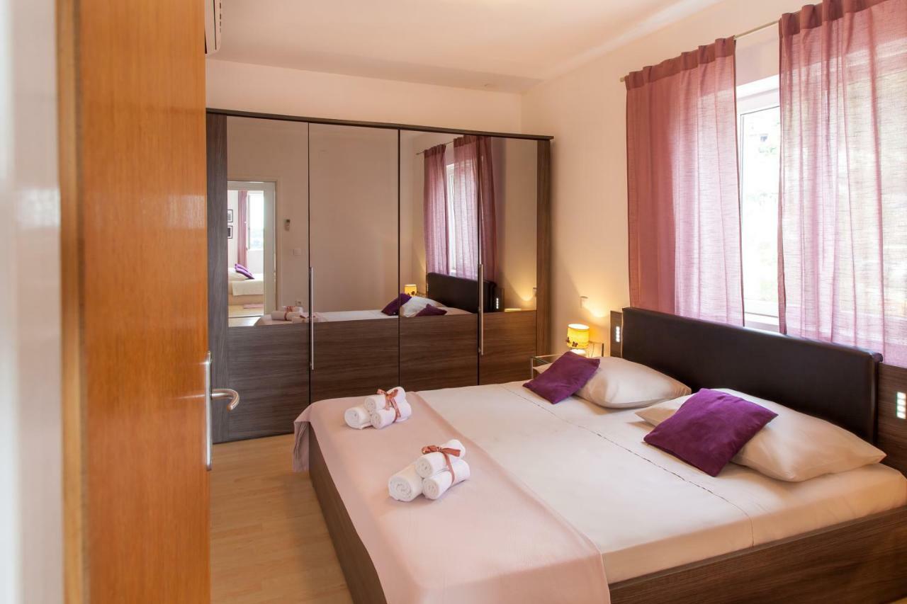 Two Bedroom Apartment With A Sea View & A Balcony Ragusa Esterno foto